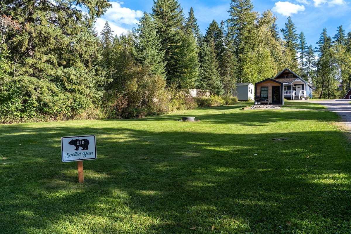 Spotted Bear Retreat image preview-big-bear-micro-cabin-09