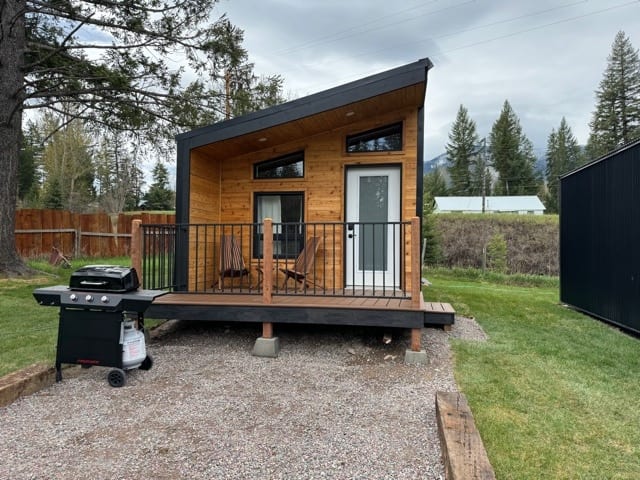 Spotted Bear Retreat image preview-foxglove-micro-cabin-08