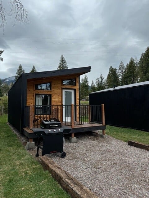 Spotted Bear Retreat image preview-foxglove-micro-cabin-09