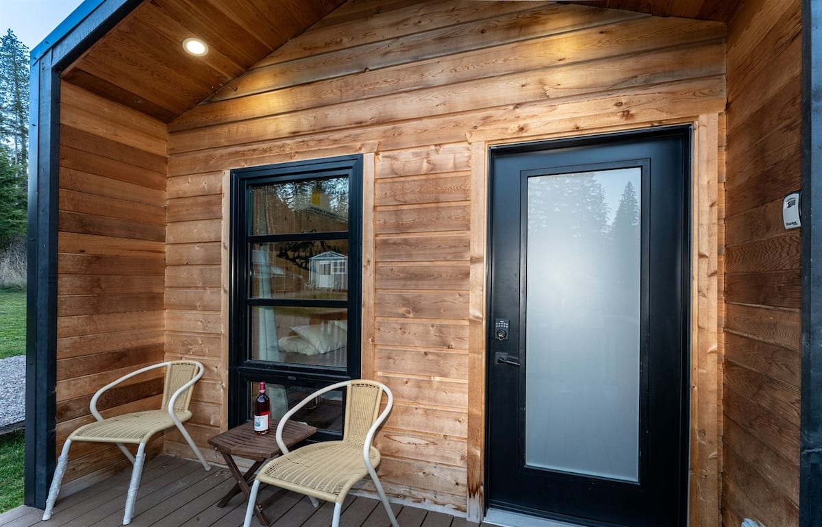 Spotted Bear Retreat image preview-little-bear-micro-cabin-05
